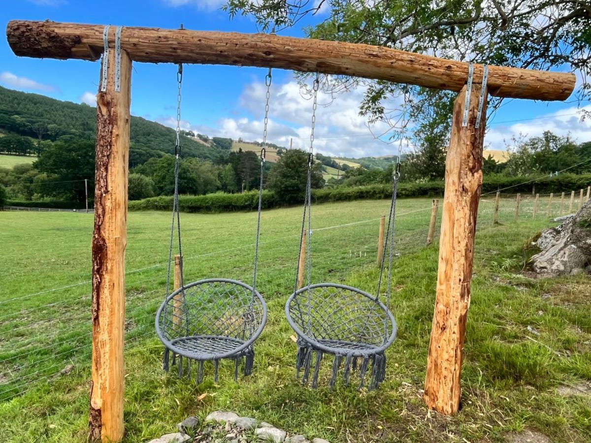 Oakies Farm Stays Llandovery Dış mekan fotoğraf