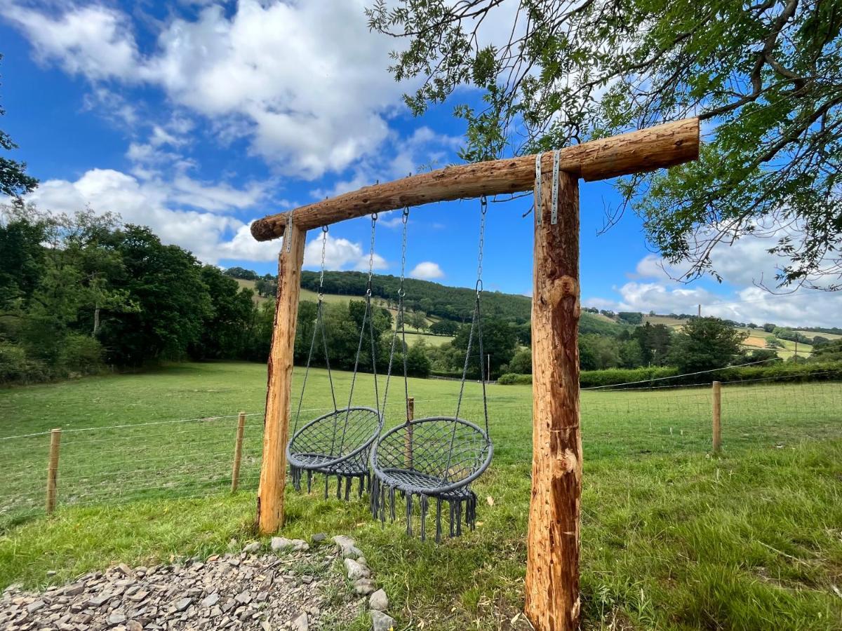 Oakies Farm Stays Llandovery Dış mekan fotoğraf